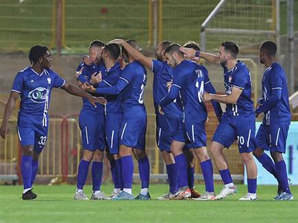 בני סכנין משיגה 3 נקודות יקרות (לירון מולדובן)