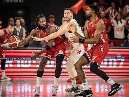 גם הולנד הצטיין (עודד קרני)