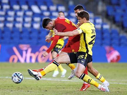 חמודי כנעאן. סיפק כמה הברקות (אלן שיבר)