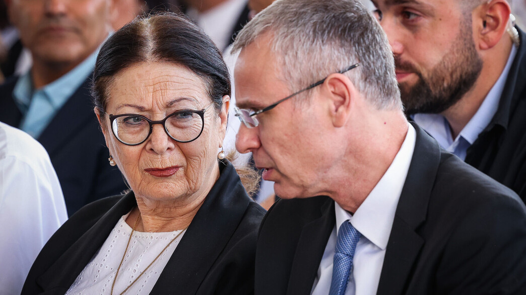 נשיאת ביהמ"ש אסתר חיות ושר המשפטים יריב לוין