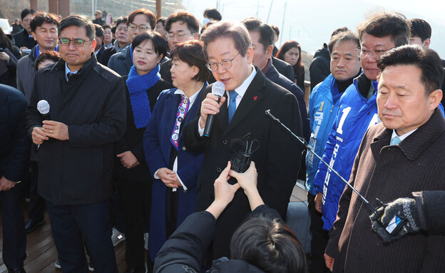 יו"ר האופוזיציה בדרום קוריאה, לי ג'יאה-מיונג, (צילום: רויטרס)