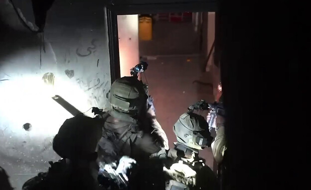 השתלטות על תשתית טרור בביתו של מח״ט העיר עזה (צילום: דובר צה"ל)