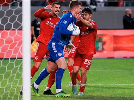 זובאס חשב שהציל את האדומים (קובי אליהו)