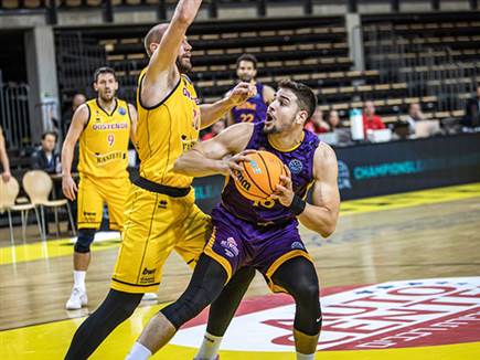 (FIBA) (צילום: ספורט 5)