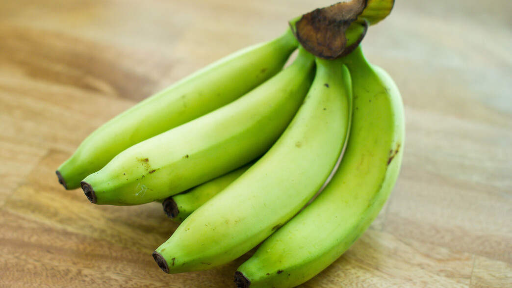בננות ירוקות (צילום: שאטרסטוק)