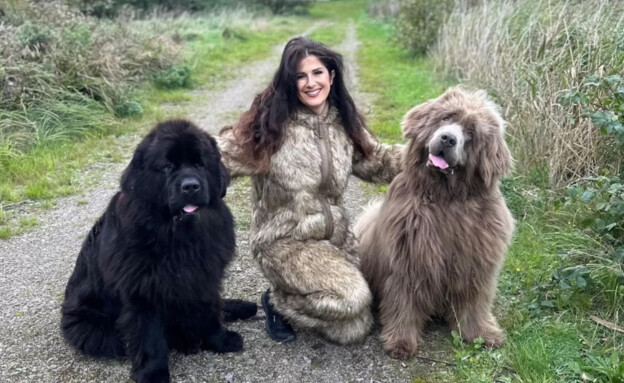 סאנלה בגוביץ' ושני הכלבים שלה, טדי וליאו (צילום: מתוך הרשתות החברתיות לפי סעיף 27א' לחוק זכויות יוצרים)
