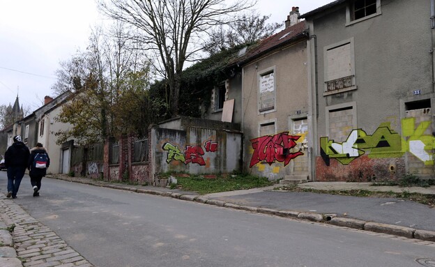 גוסנוויל צרפת בתים (צילום: JOEL SAGET, getty images)