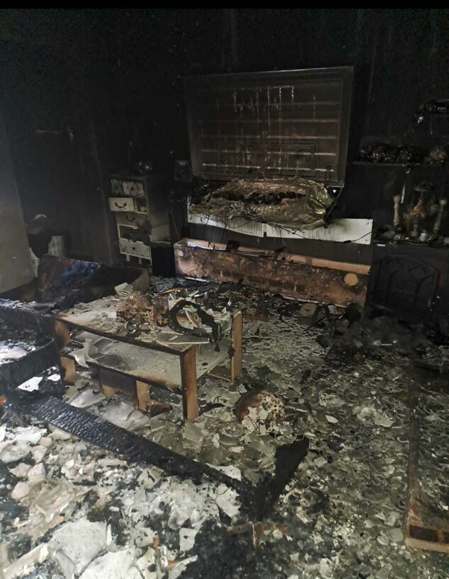 ביתה של רוני מקיבוץ חולית לאחר שנשרף ב-7.10