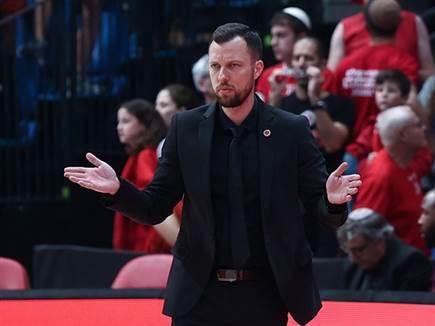 אולארצ'יק. עושה עבודה טובה (דני מרון)