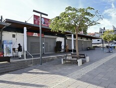 חנויות סגורות בשדרות, 8 בינואר 2024 (צילום: ALBERTO PIZZOLI/AFP, Getty Images) חנויות סגורות בשדרות, 8 בינואר 2024 (צילום: ALBERTO PIZZOLI/AFP, Getty Images)