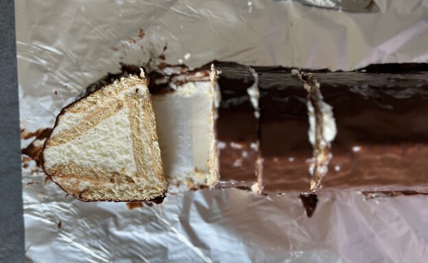 עוגת ביסקוויטים משולשת