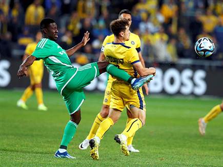 מכבי חיפה ומכבי ת“א סיפקו את השואו המושלם (צילום: אלן שיבר)