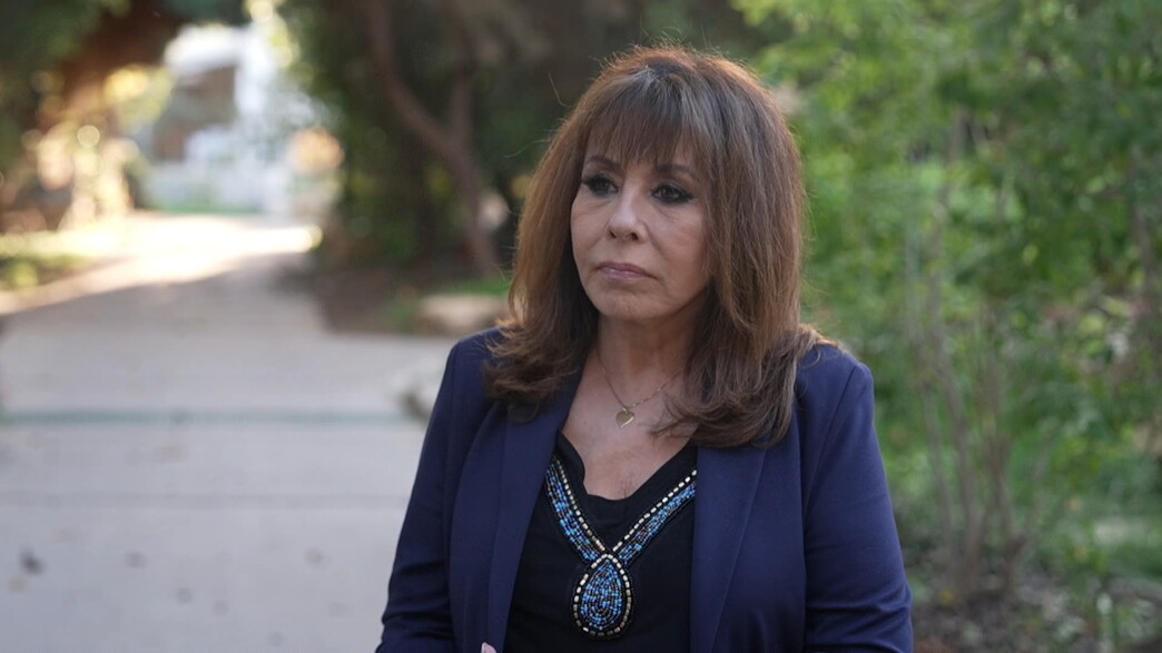 ירדנה ארזי ובתה אלונה בבארי