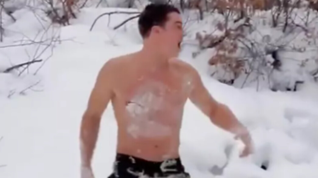 אורלנדו בלום חוגג יום הולדת 47