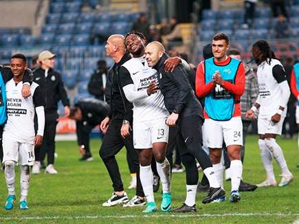 אושר גדול באשדוד בסיום (קובי אליהו)