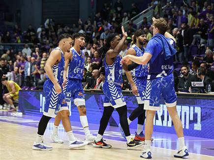 בהרצליה יכולים לחגוג (לירון מולדובן)