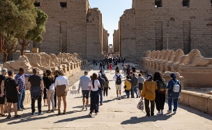 תיירים מצרים (צילום: Sun_Shine, shutterstock)