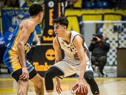 ומה אתם עשיתם בכתה יב`? שרף (עודד קרני)