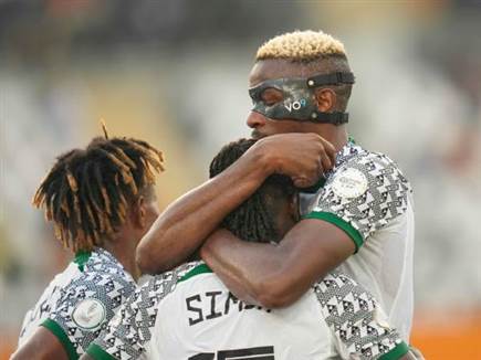 ויקטור אוסימן ושחקני נבחרת ניגריה יהיו בשלב הבא(GETTY) (צילום: ספורט 5)