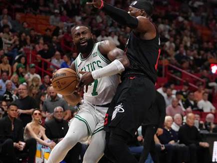 Eric Espada/NBAE via Getty Images (צילום: ספורט 5)