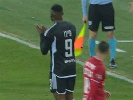 מחיאות הכפיים של פיירו