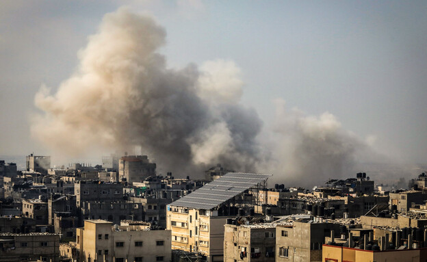 תקיפה ישראל בדרום רצועת עזה במלחמת חרבות ברזל (צילום: עבד רחים חטיב / פלאש 90)