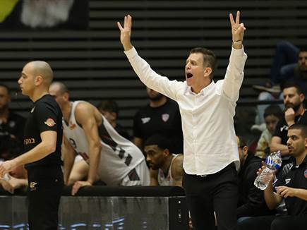 שרון אברהמי שוב ניצח קבוצה גדולה (אודי ציטיאט)