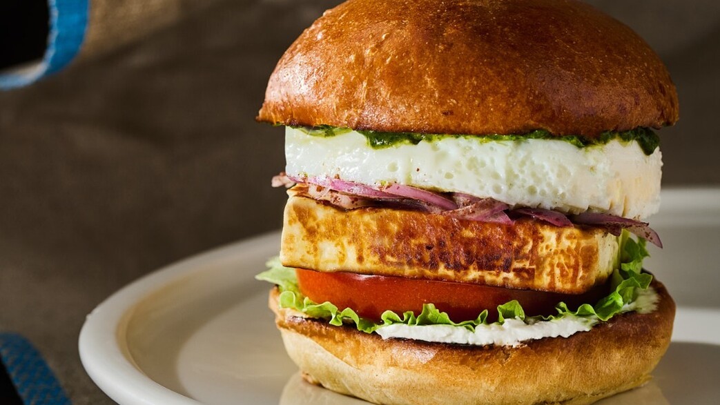 ברד קלאב - לחמניות בריוש עם חביתה ברד קלאב - לחמניות בריוש עם חביתה