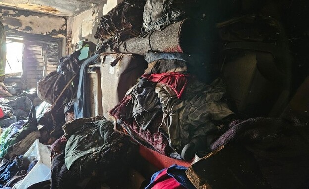 השרפה בת"א בה נספה הגבר המבוגר (צילום: כבאות והצלה מחוז ת"א)