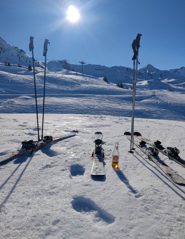 סקי בקלאב מד (צילום: אורלי גנוסר)