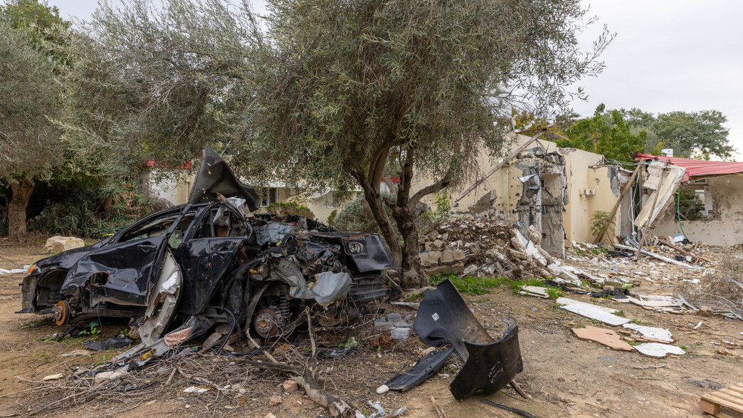 ההרס שנותר בקיבוץ נירים לאחר מתקפת הטרור של חמאס