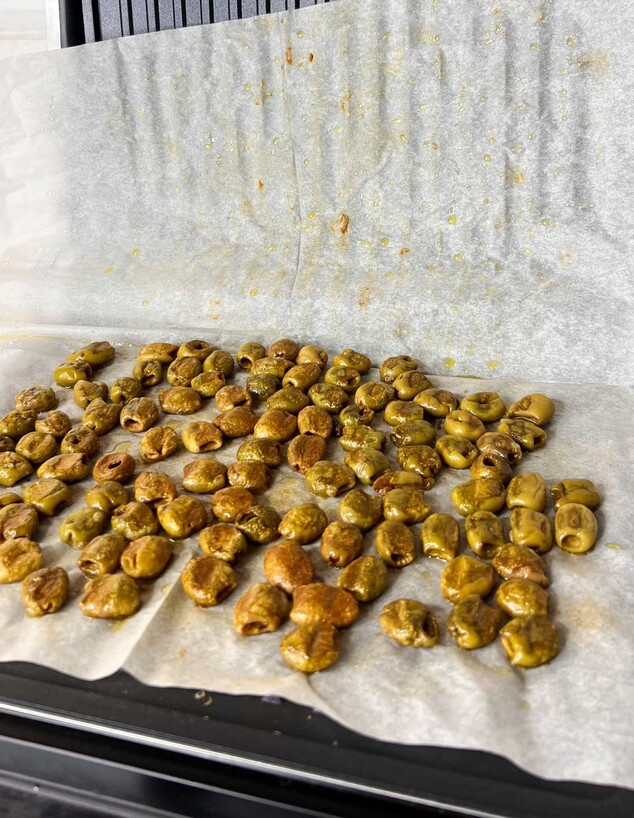 סלט זיתים בטוסטר