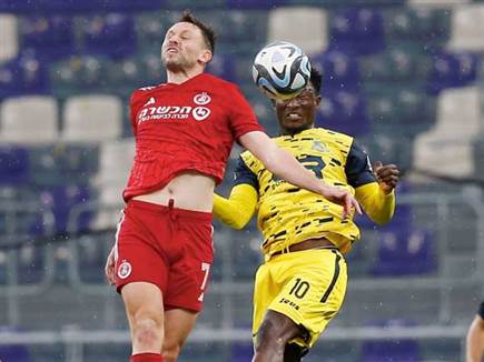 מאבקי אוויר (אלן שיבר)