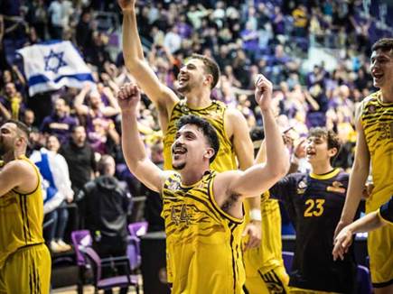 חגיגות הסיום (עודד קרני)