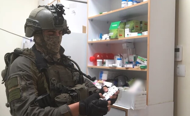 פעילות הכוחות בבית החולים ואיתור ארגזי התרופות (צילום: דובר צה"ל)