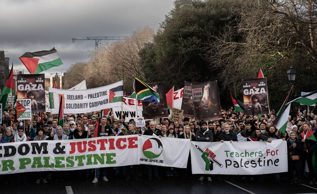 דבלין אירלנד הפגנה פרו פלסטינית פברואר 2024 (צילום: Natalia Campos, getty images)