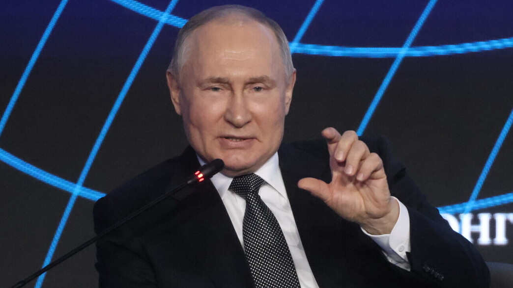 ולדימיר פוטין בכנס "רעיונות חזקים לעידן חדש"  (צילום: Contributor/Getty Images)