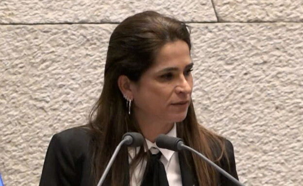 מירב בן ארי בתגובה ראשונה לריב בכנסת 