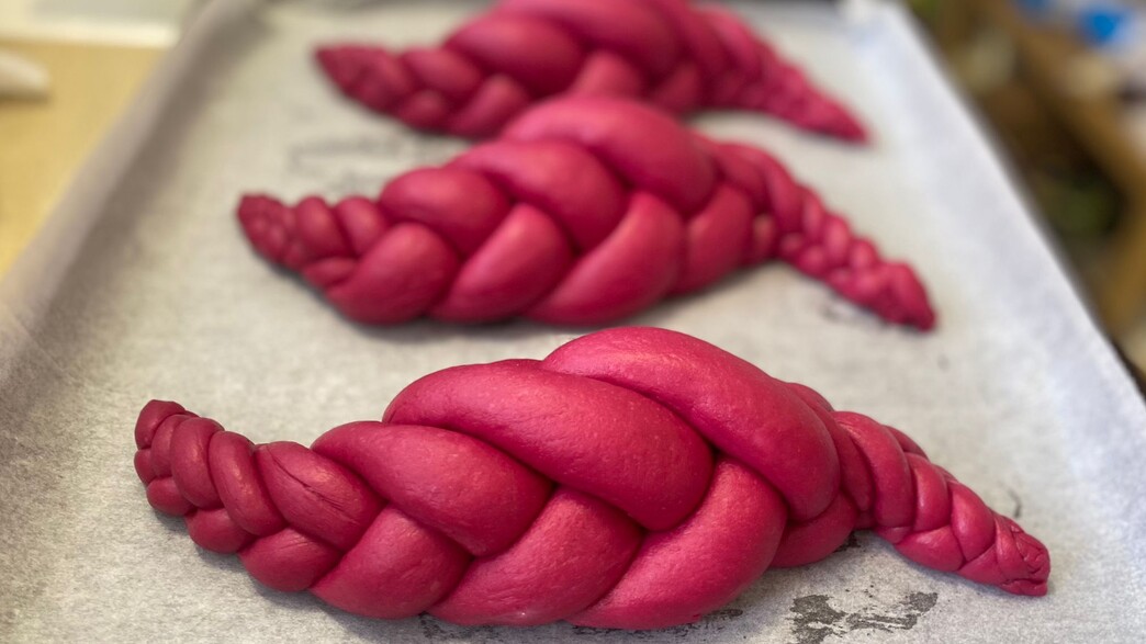 החלות הוורודות של שלי בר ניב החלות הוורודות של שלי בר ניב