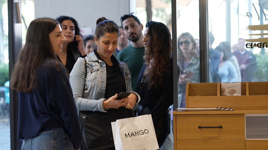 התור מחוץ למטרלו, המאפייה שפונתה מהצפון והגיעה לת"