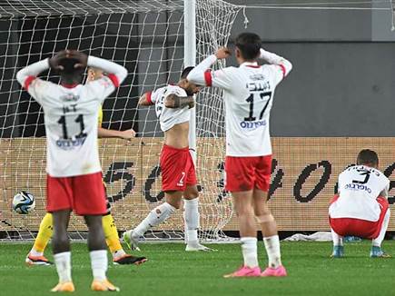 שחר פיבן הבקיע עצמי אומלל (ברני ארדוב)