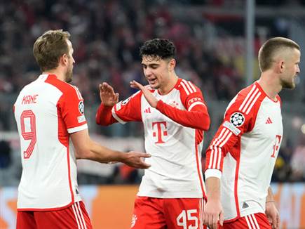 פבלוביץ` וקיין. ההווה והעתיד (S. Mellar/FC Bayern via Getty Images (צילום: ספורט 5)