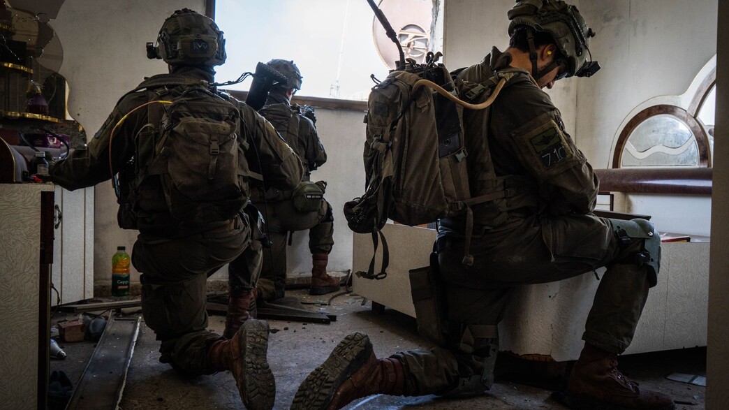 לוחמי סיירת צנחנים בעזה