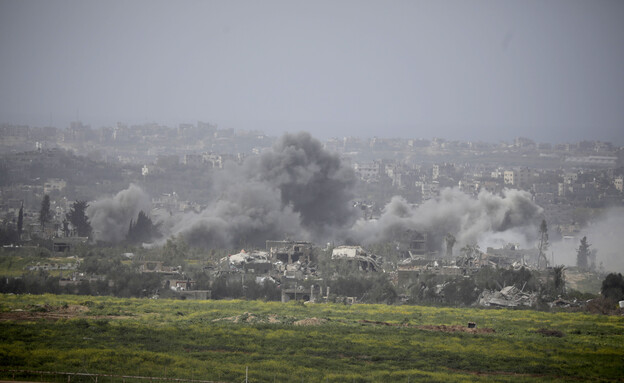 הפצצות בצפון רצועת עזה (צילום: אמיר לוי, AFP)