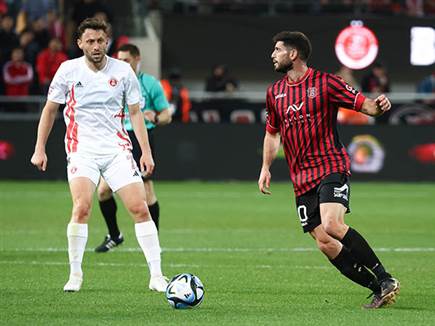 משחק ללא שערים (דני מרון)