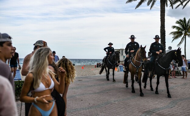 שוטרים חופשת אביב מיאמי (צילום: CHANDAN KHANNA, getty images)