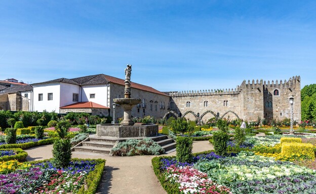 גן סנטה ברברה בראגה פורטוגל (צילום: travelview, shutterstock)