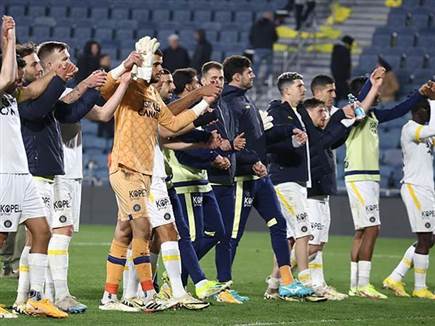 מכבי ת"א כבר בחמש נקודות הפרש (צילום: דני מרון)