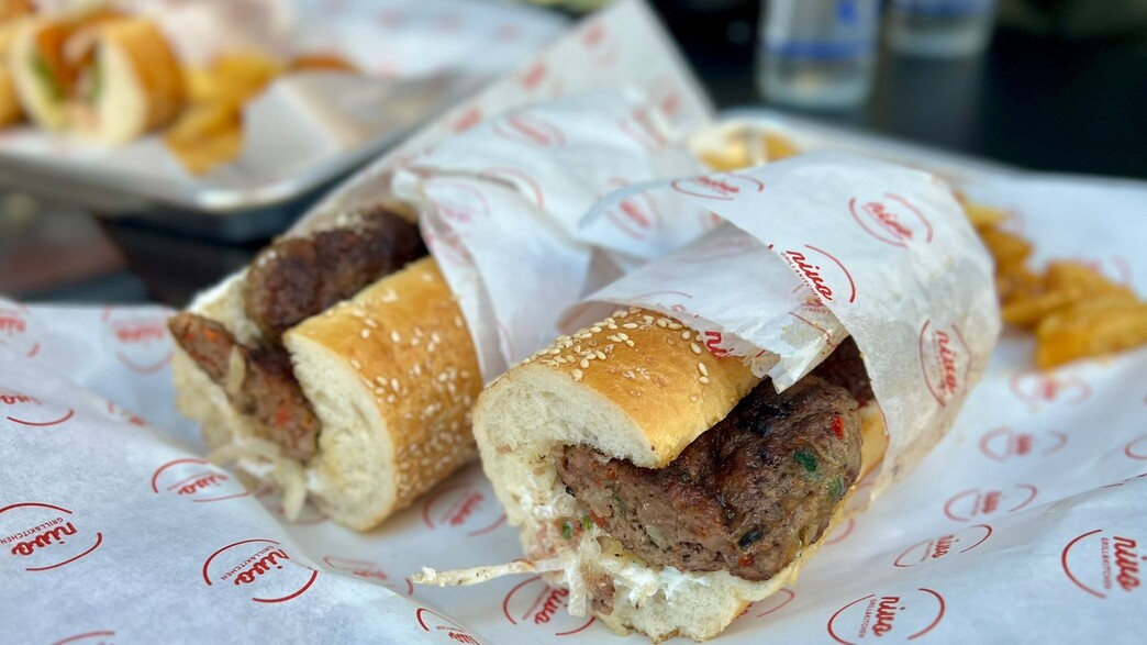 ניבו. קבב בבאגט+צ'יפס מתובל 45 שקלים ניבו. קבב בבאגט+צ'יפס מתובל 45 שקלים