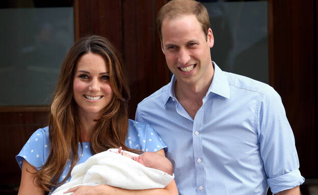 קייט מידלטון והנסיך וויליאם לאחר לידת בנם (צילום: Chris Jackson, getty images)